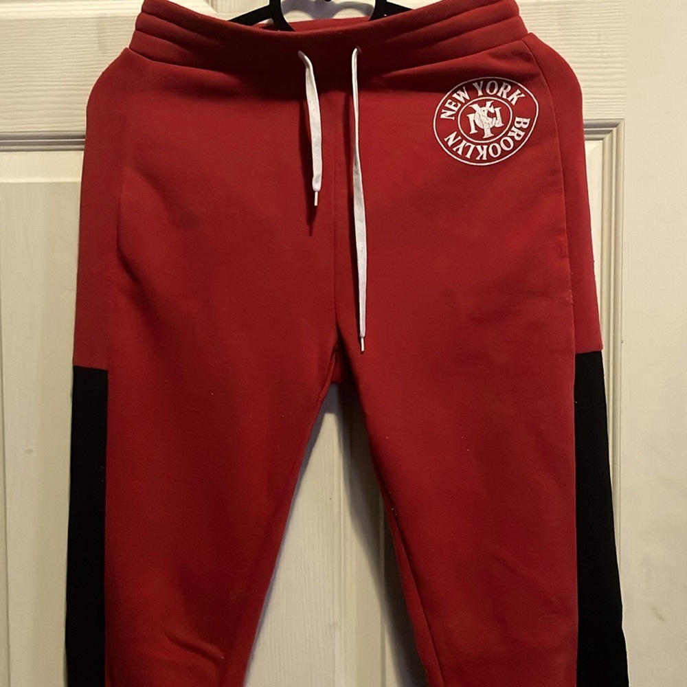sweatpants
size small